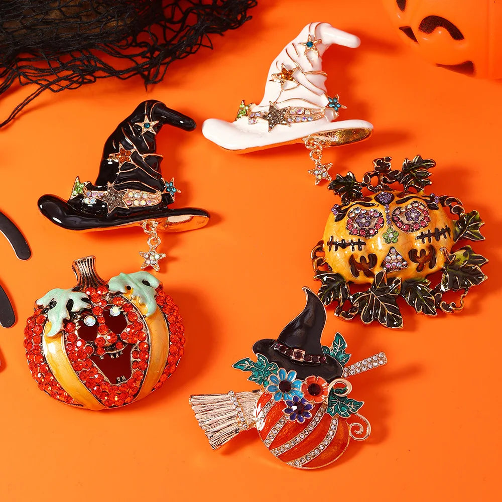 Halloween Witch Hat Broom Pumpkin Design Men Women Brooch Pin，Quirky Novelty Clothing & Accessories，Holiday Party Favors