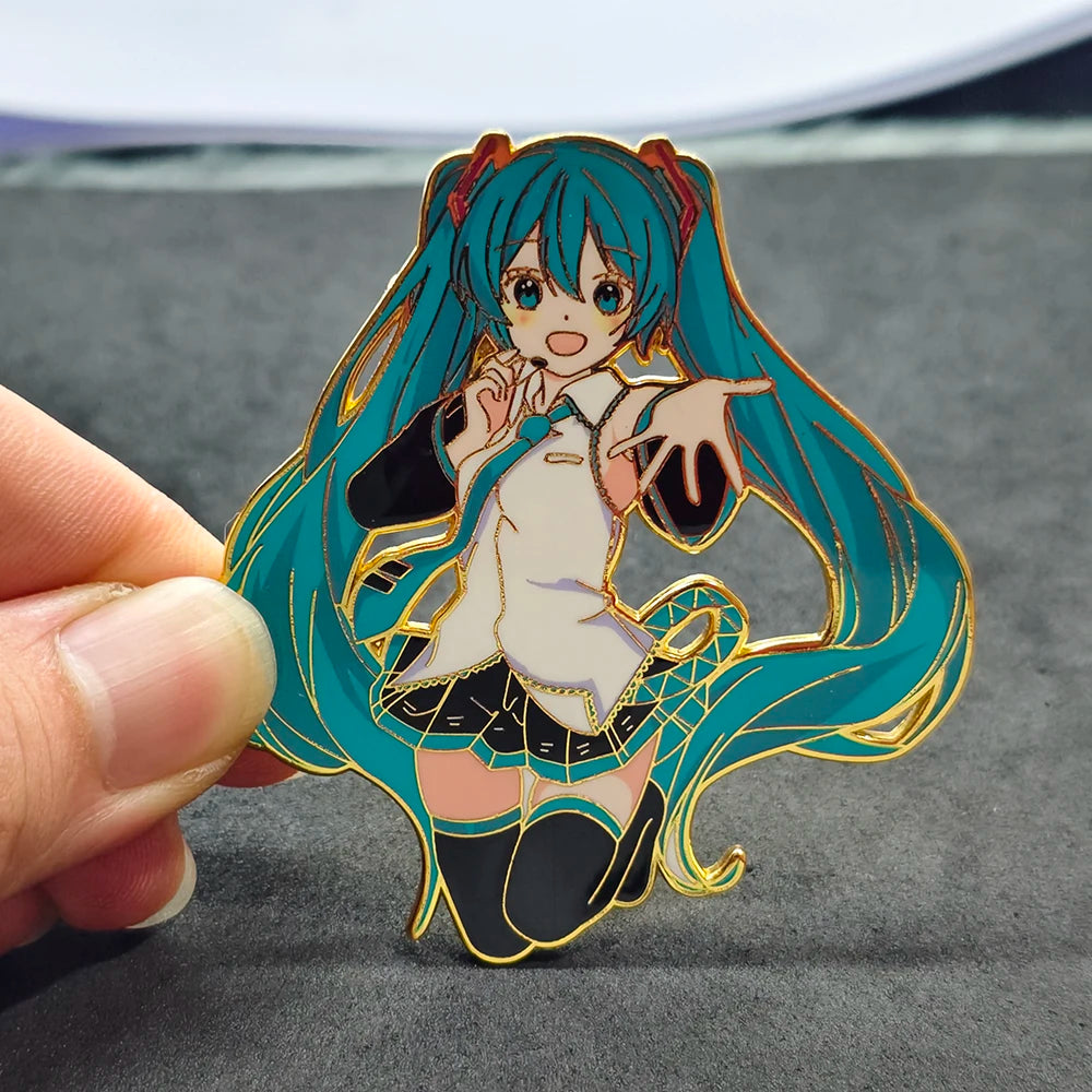 Halloween costumes, decorations, accessories, music girls, enamel brooches, clothes, schoolbags, backpack decorations, badges,